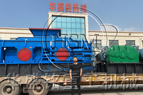 1810對輥破碎機發貨